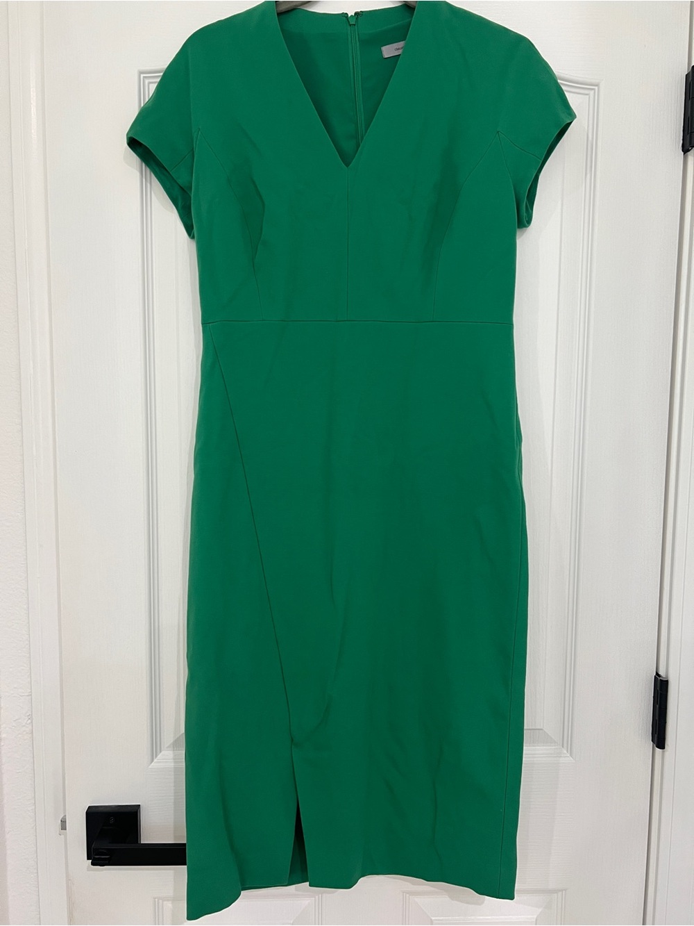 Classiques Entier Emerald V-Neck Cap Sleeve Sheath Dress
